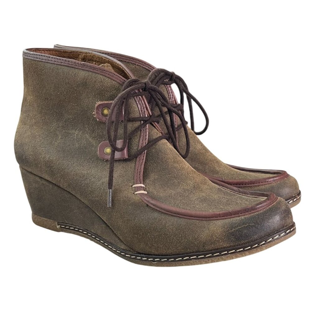 Wedge Ankle Lace-Up Boots in Olive Brown